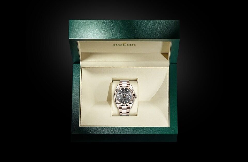Rolex SKY-DWELLER Oyster, 42 mm, Everose gold - Image 4