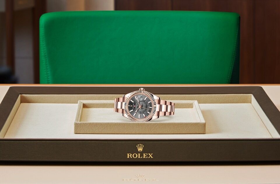 Rolex SKY-DWELLER Oyster, 42 mm, Everose gold - Image 5