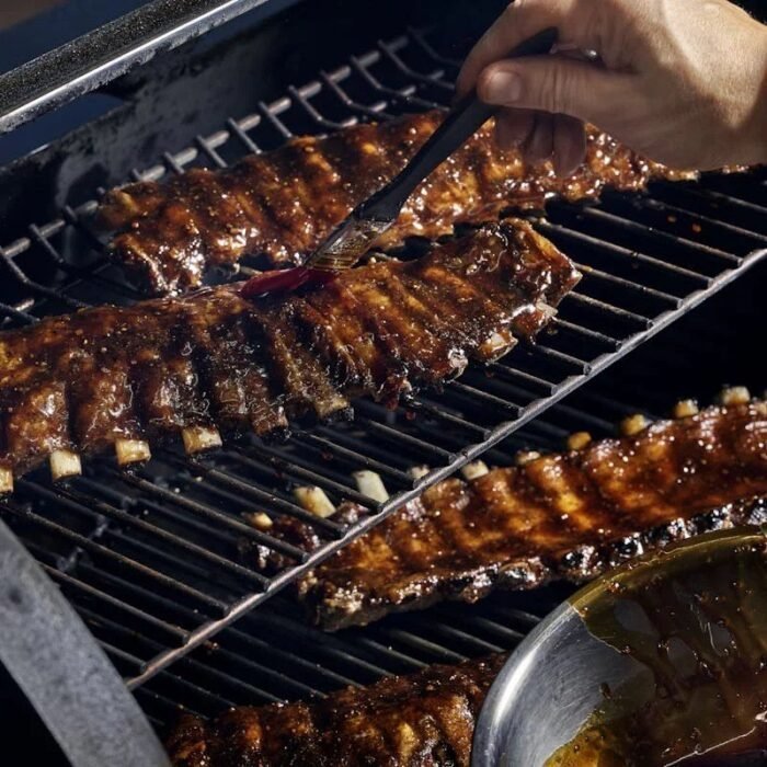 Weber SmokeFire EX6 Wood Fired Pellet Grill – Black - Image 2