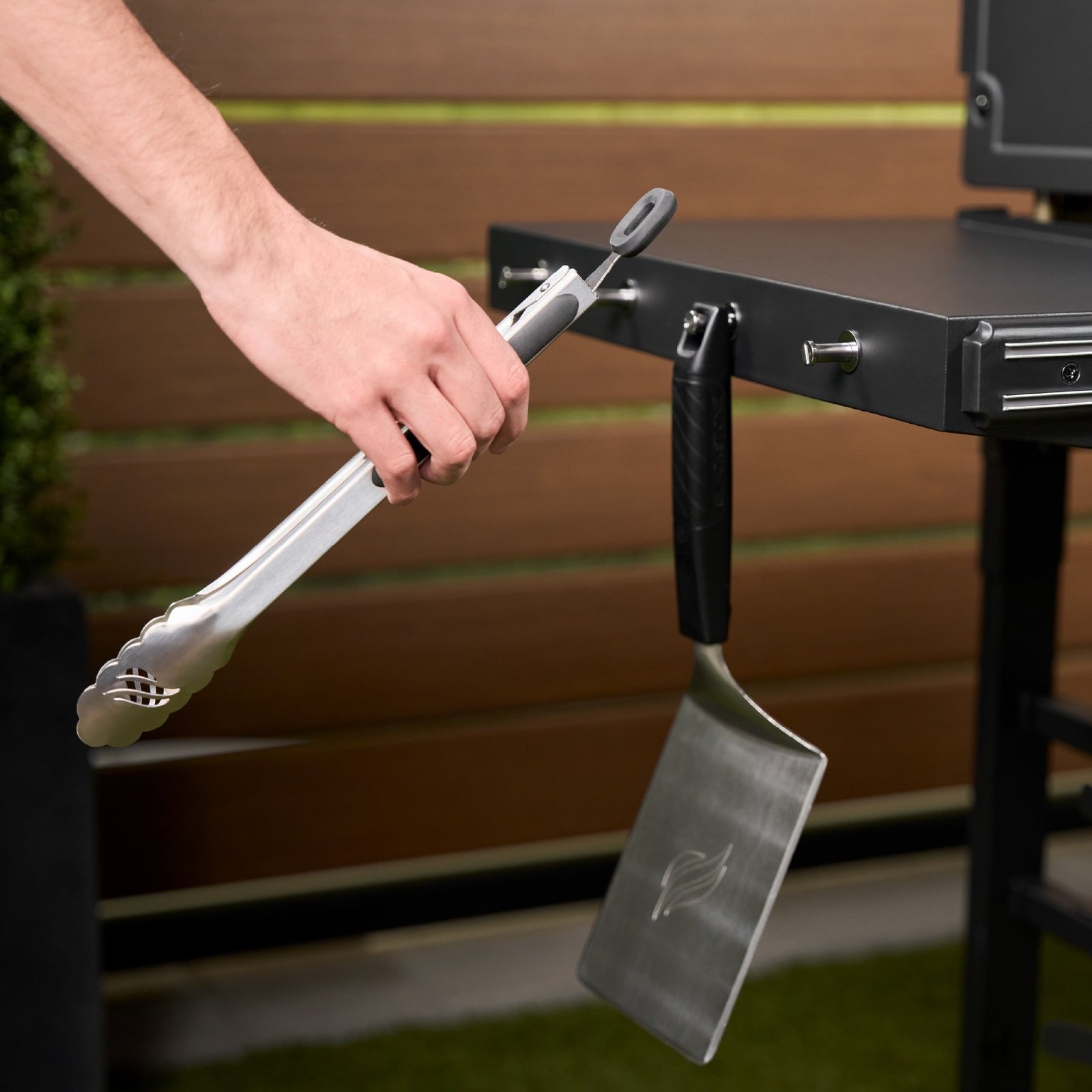 Blackstone Original Outdoor Griddle, 4-Burner 36″ Propane Flat Top Grill with Hood, Black - Image 8