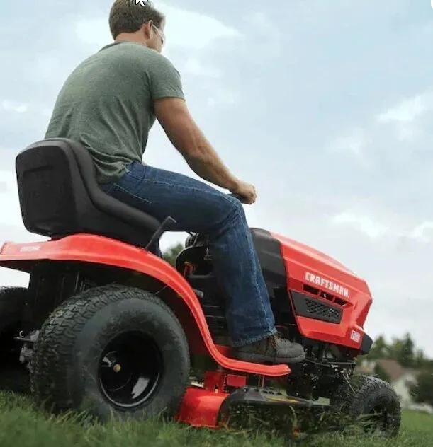 CRAFTSMAN T100 36″ 11.5-HP Riding Lawn Mower - Image 5