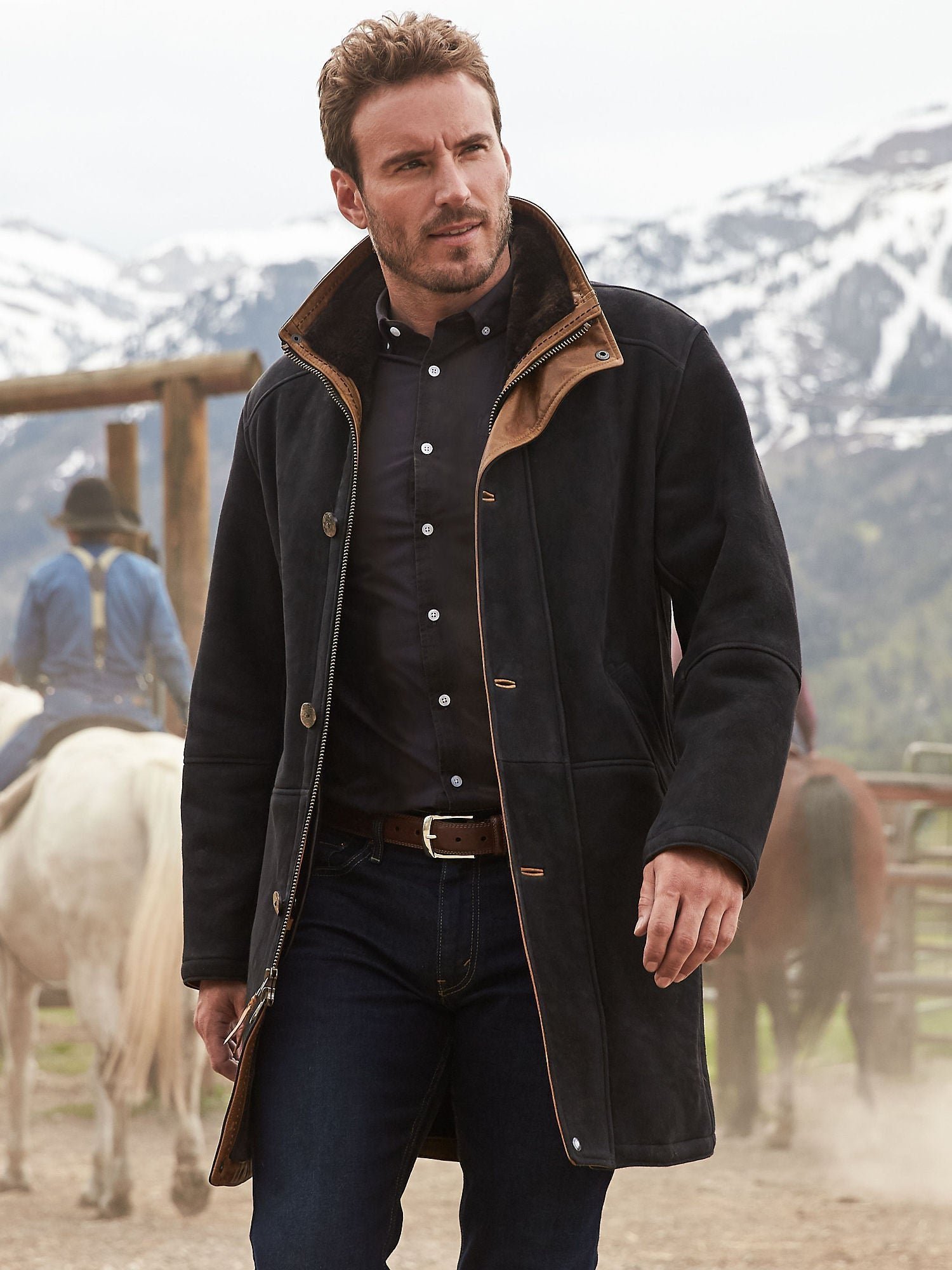 McKinley Black Sheepskin Coat - Image 7