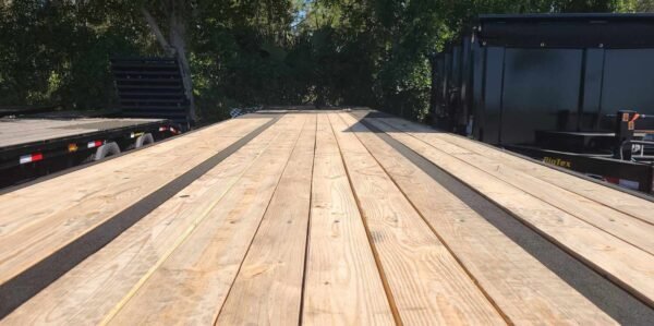 Big Tex 25GN 40′ Heavy-Duty Gooseneck Trailer – Tandem Dual Axle, Black Steel Deck - Image 3