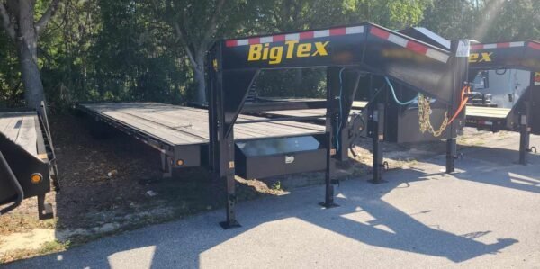 Big Tex 14GN 40′ Gooseneck Trailer – Tandem Axle, Mega Ramps, Black Steel Deck