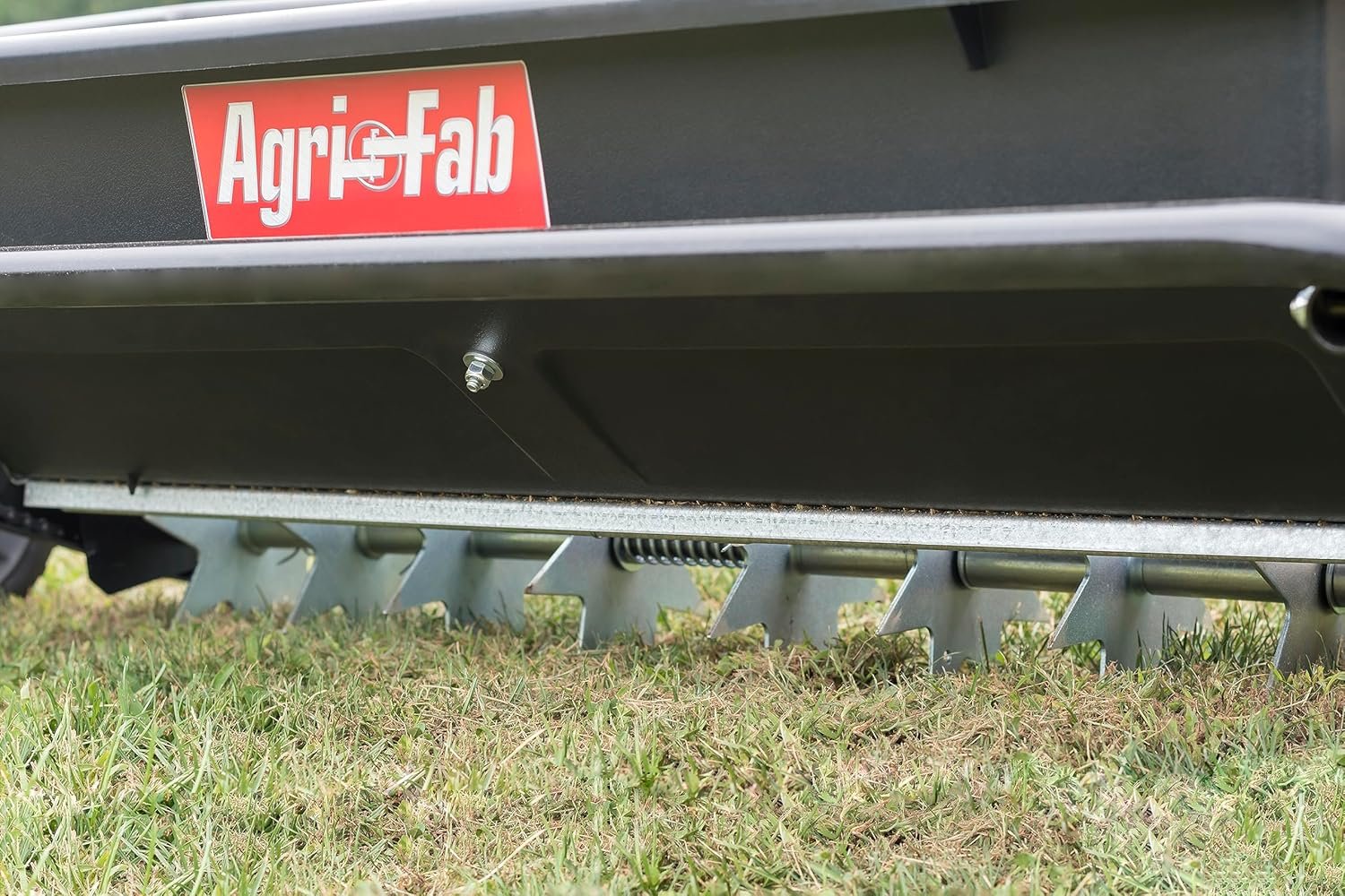 Agri-Fab 45-0543 Tow-Behind 100 lb Lawn & Garden Spiker Seeder Spreader - Image 27