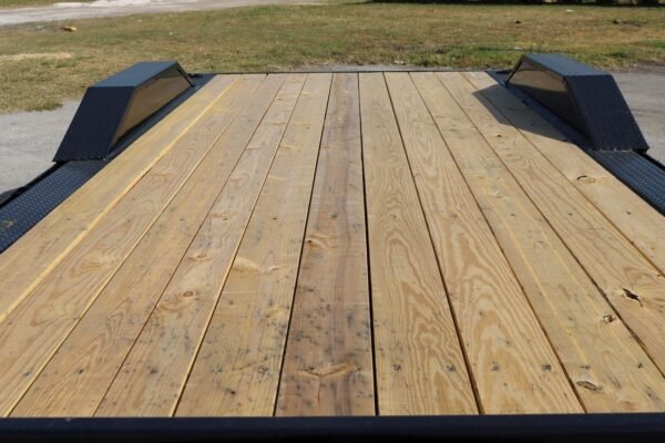 22 Foot Big Tex Heavy Duty with Drive-Over Fender Black Equipment Trailer (14DF-19BK+3KR) - Image 3