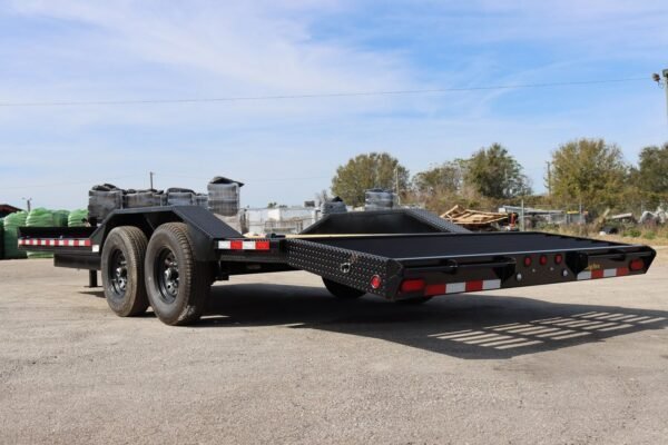 22 Foot Big Tex Heavy Duty with Drive-Over Fender Black Equipment Trailer (14DF-19BK+3KR) - Image 2