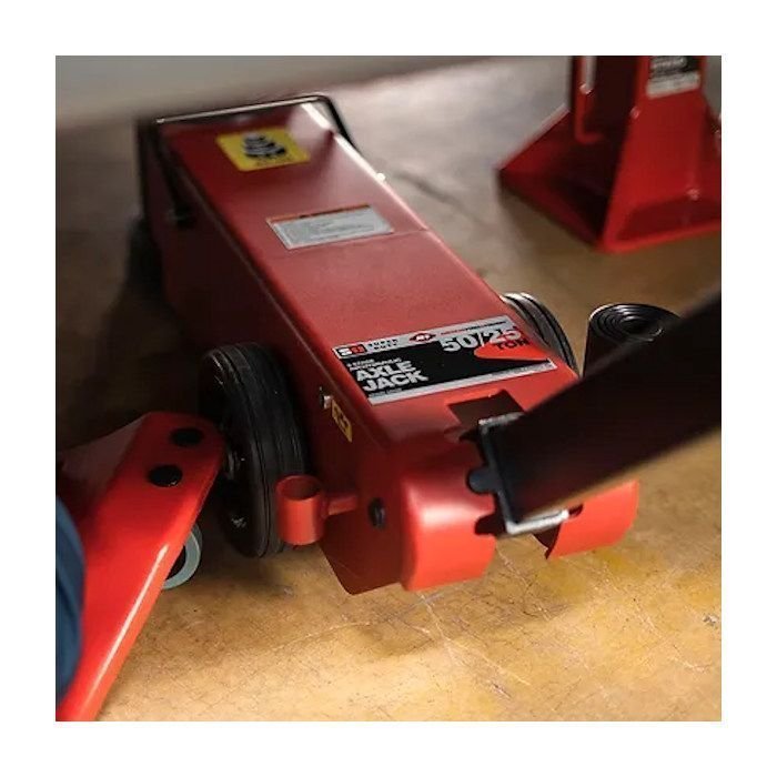 AFF 50-25-Ton 2-Stage Air Hydraulic Axle Jack - Image 6