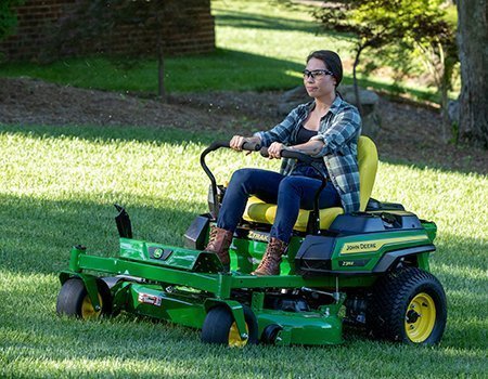 Z315E ZTrak Mower with 42-in. Deck - Image 15
