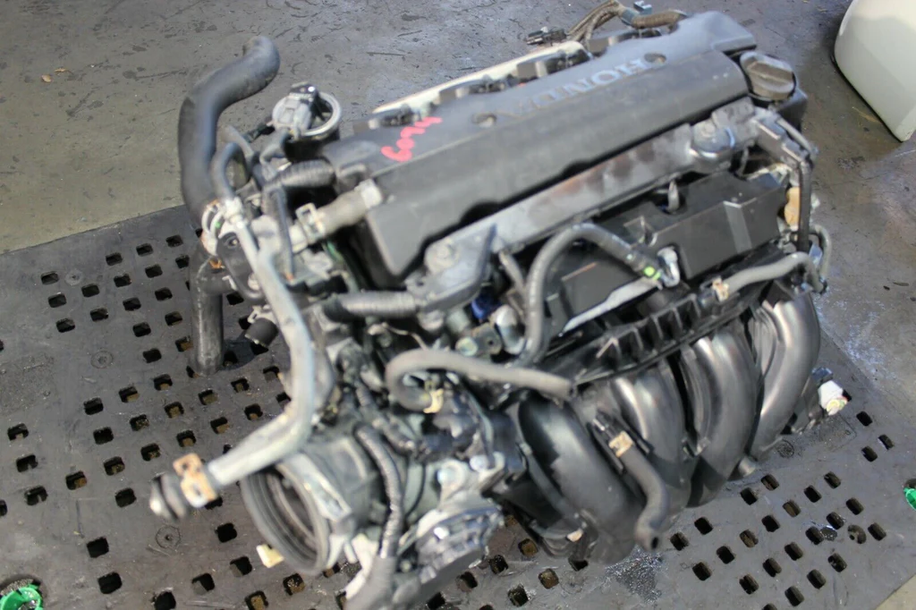 JDM 2006-2011 Honda Civic Motor R18A 1.8L 4 Cyl Engine - Image 5
